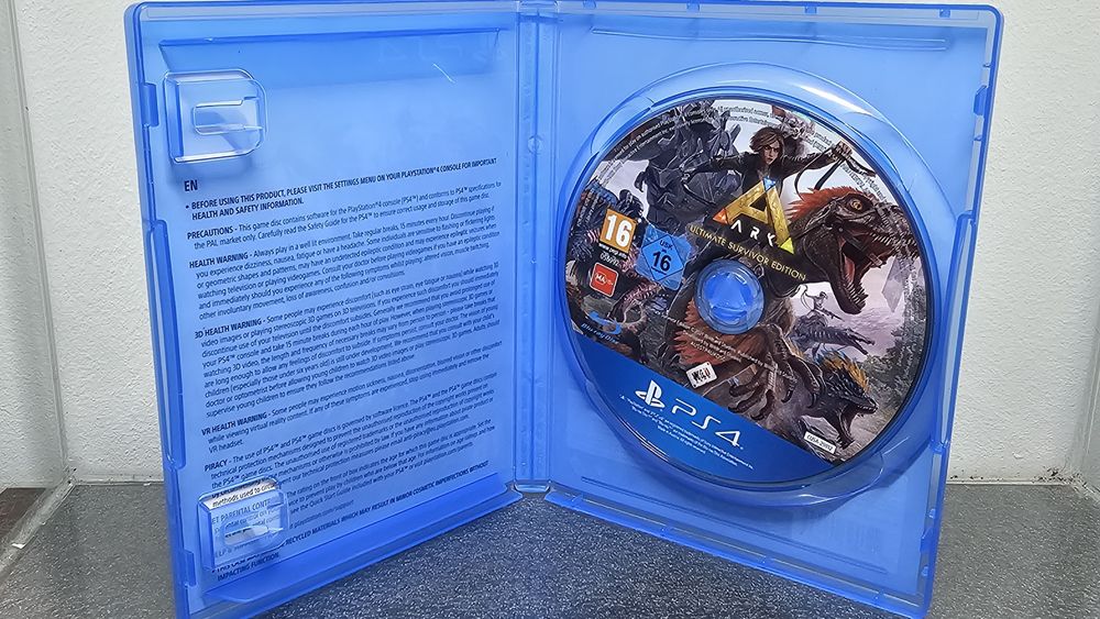 Ark Ultimate Survivor Edition PS4 PlayStation 4 Survival Evolved