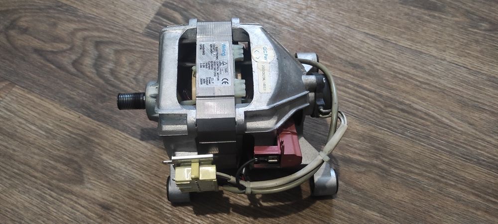 Двигун  , мотор пральної машинки Indesit, LG