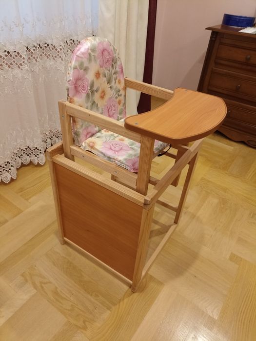 Стільчик для годування дерев'яний