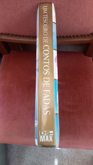Livro de contos infantis.