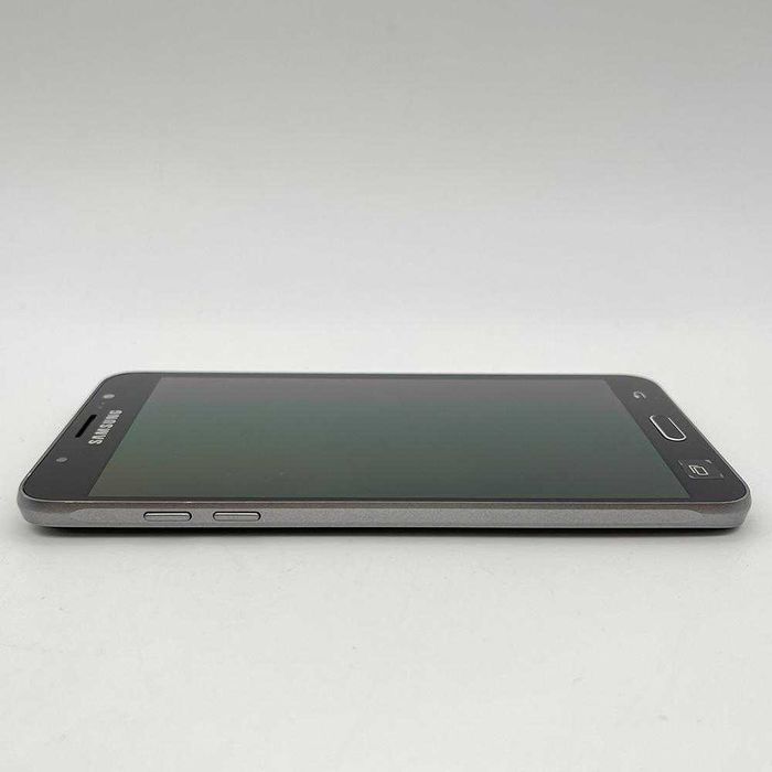 Смартфон Samsung galaxy S8, разбит дисплей.