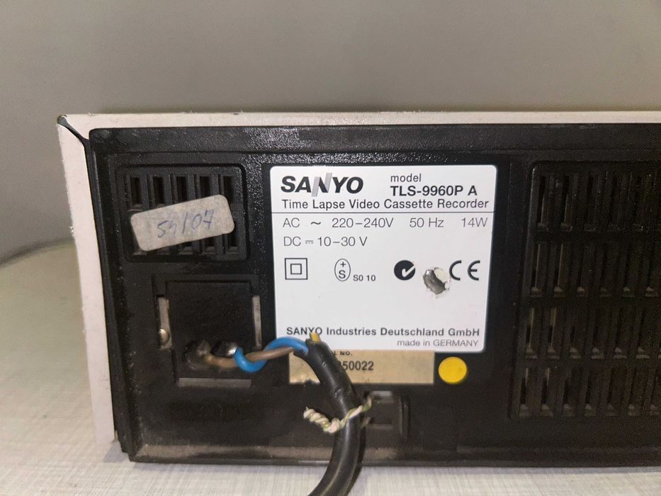 Stary magnetowid SANYO