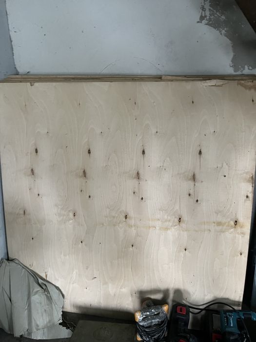 Sklejka brzozowa 150 × 150 cm 5 mm – stan bardzo dobry