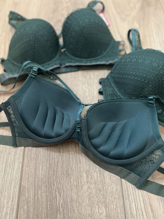 Бюстгальтер з пушап ,чашка С,уцінені