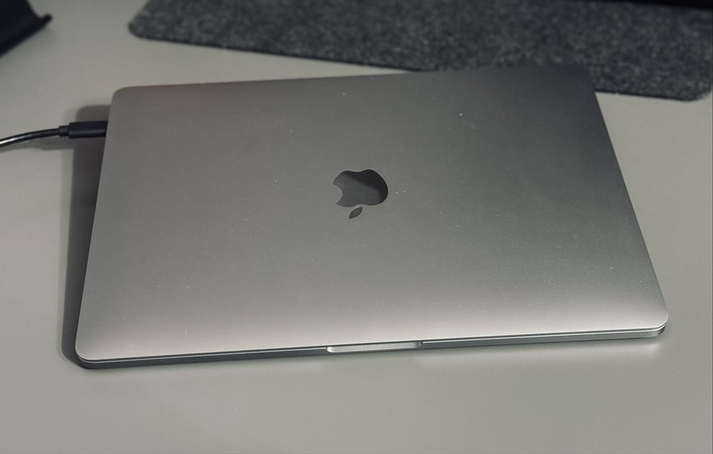 Ноутбук Apple MacBook Pro 13" M1 2020 8/512 Space gray