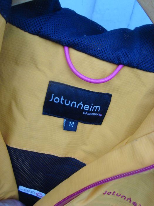 kurtka z membrana Jutunheim -norwegia 10000 -Jx Super roz 146 cm
