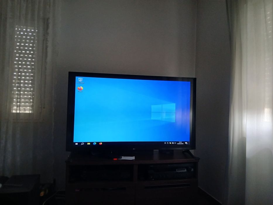 Torre  Processador I7  8GB de memória