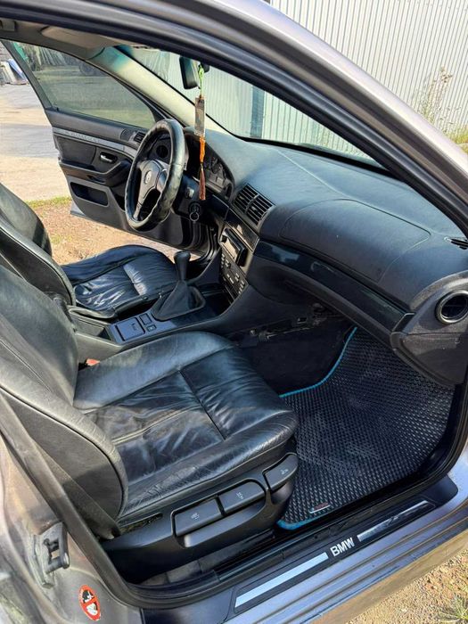 Продам BMW E39 2.8  1998 року