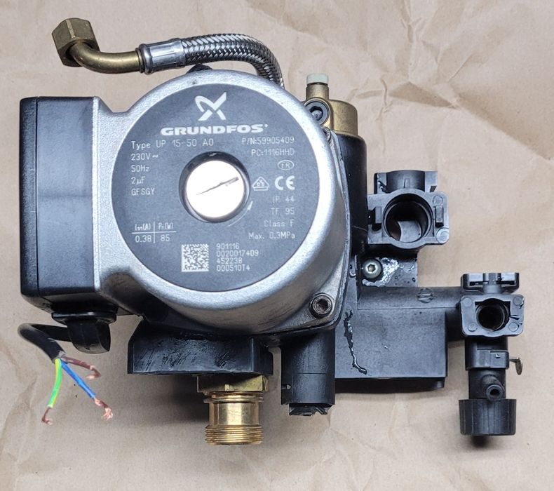 Pompa cyrkulacyjna Grundfos UP 15-50 A0 z kotła gazowego