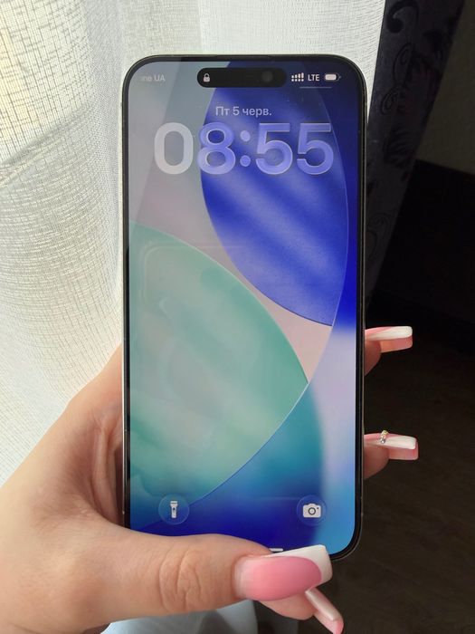 Продам 15 про Макс