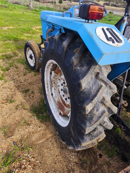 Trator Hinomoto E382 40cv 1496h