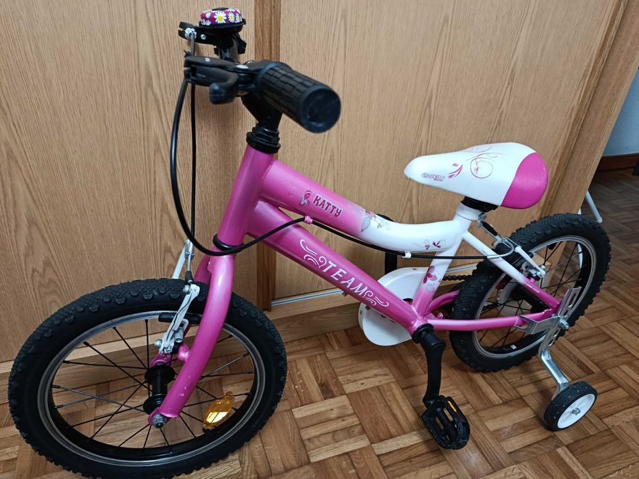 Bicicleta de menina