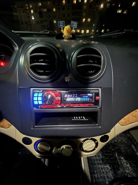 Продам магнитолу Alpine!!!