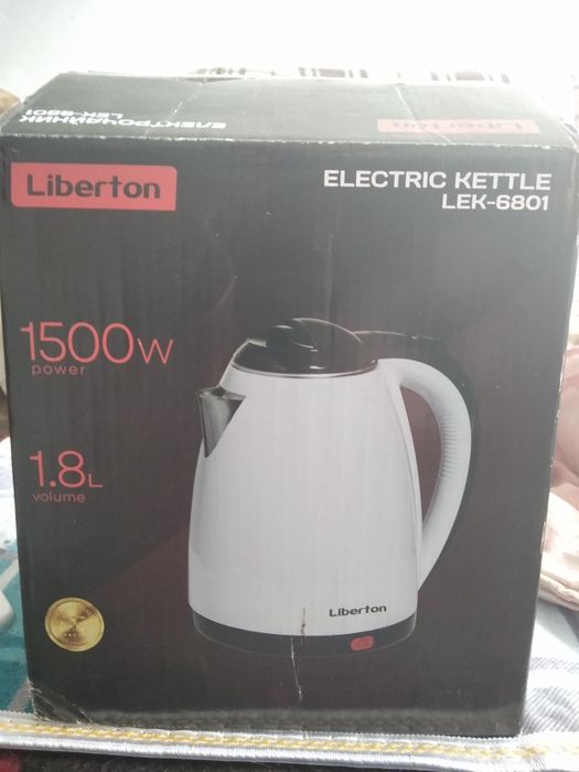 Электрочайник Liberton