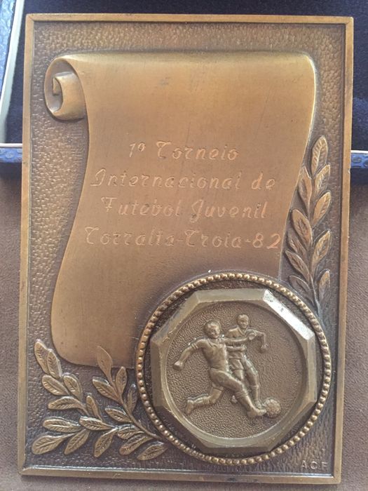 Medalha do 1 torneio Internacional de futebol juvenil 1982