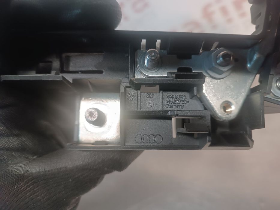 Caixa Fusíveis da Bateria AUDI A4 B8 - KB8J4590