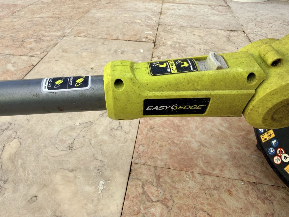Aparador Ryobi  OLT 1932 (sem bateria)