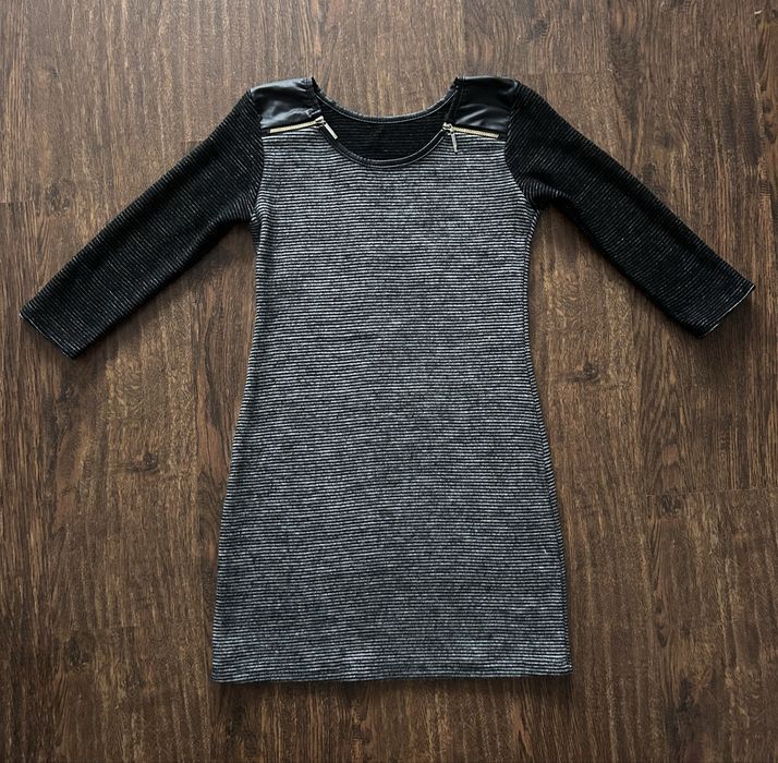 Сукня жіноча розмір 42/S на осінь, зиму