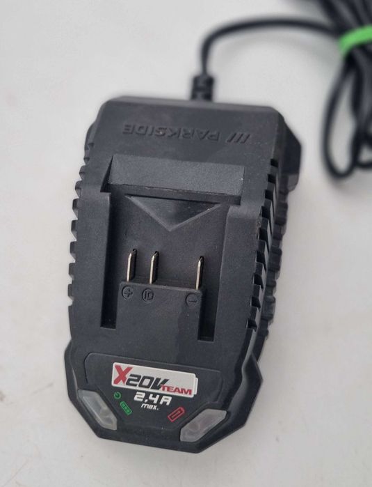 Szlifierka Graphite 58GE142 + Aku 8AH + Ładowarka