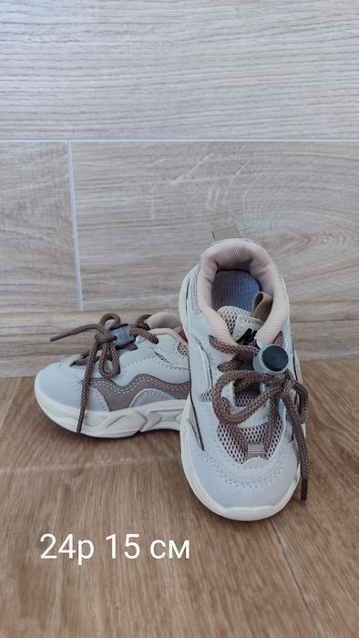 Кросівки 24 р 15 см