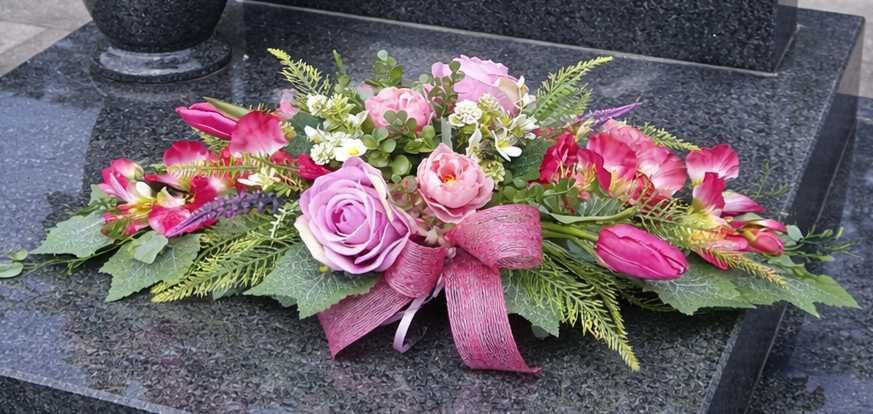 Komplet kompozycji kwiatowych na grób stroik wkład do wazonu W237