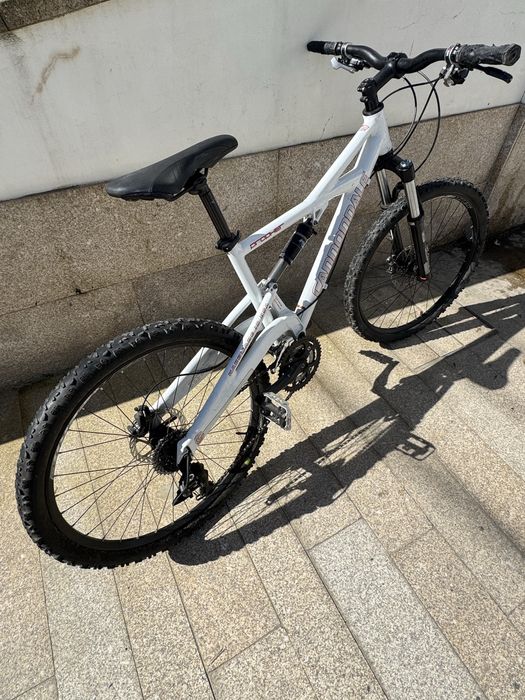 Bicicleta cannondale