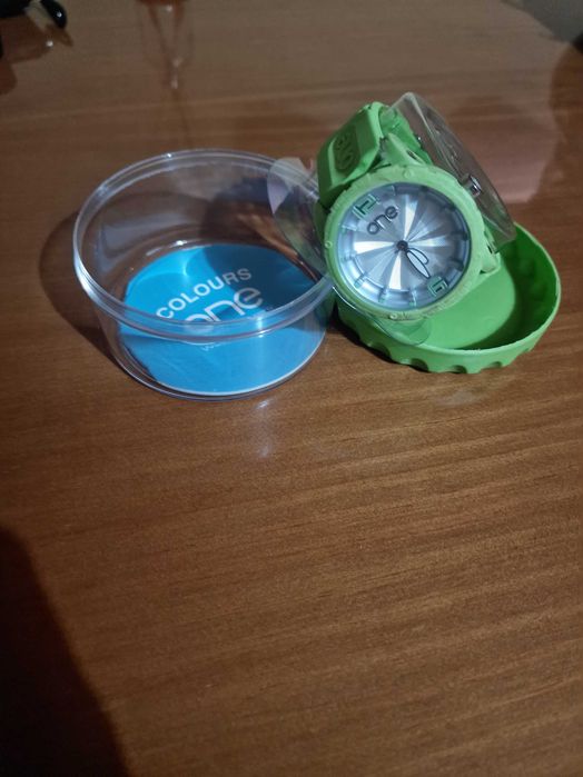 Relógio One Watch verde