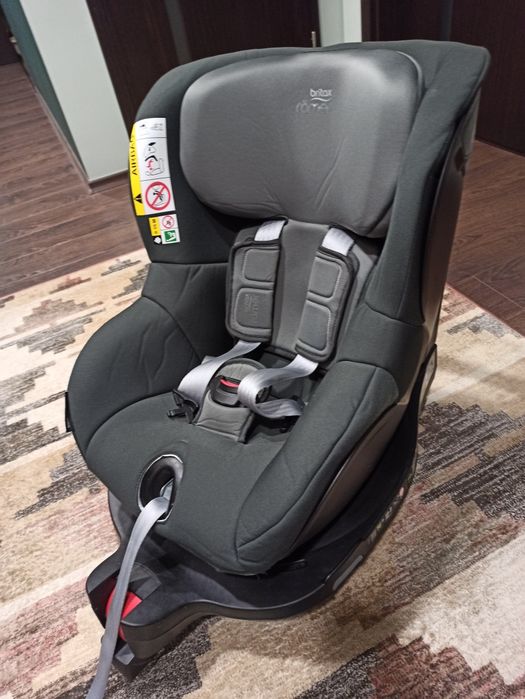 Fotelik samochodowy obrotowy Britax Romer sict inside DualFix mi size