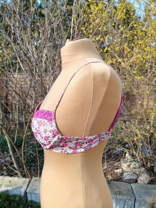 Biustonosz damski rozmiar 75B firma Intimissimi