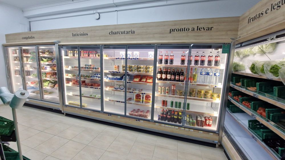 Estantaria e equipamentos de loja mini mercado