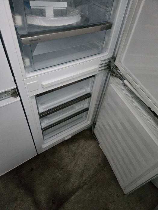 Janki, ul. Wspólna 6 Lodówka do zabudowy Liebherr ICBNd 5153