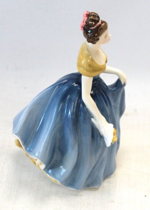 Estatueta Royal Doulton "Melanie" (HN2271) Vintage c1964