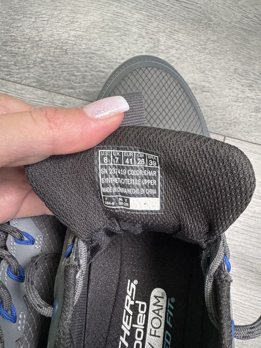 Кросівки Skechers D’Lux Journey Waterproof, оригінал, 41 р.