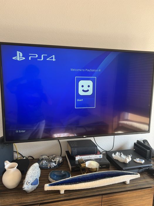 PlayStation 4 Slim 500GB – Excelente Estado