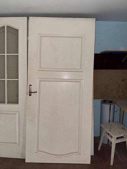 Продам двері , зі склом і без