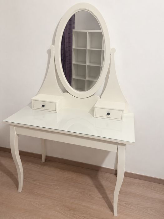 Toucador IKEA HEMNES branco com espelho oval