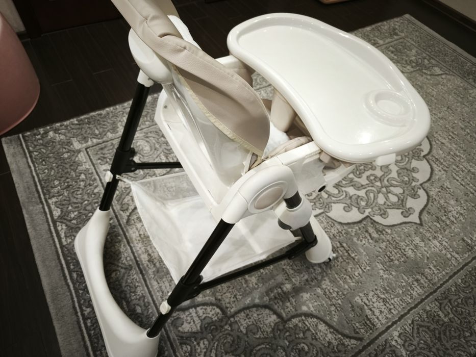 СУПЕР стійкий стільчик столик для годування Carrello Stella CRL-9503