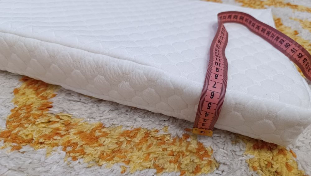 Подушка антирефлюксна для немовлят