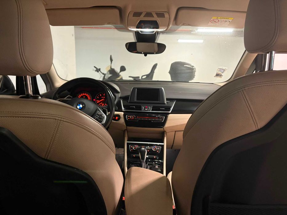 BMW 218 Active Tourer d Line Luxury Auto