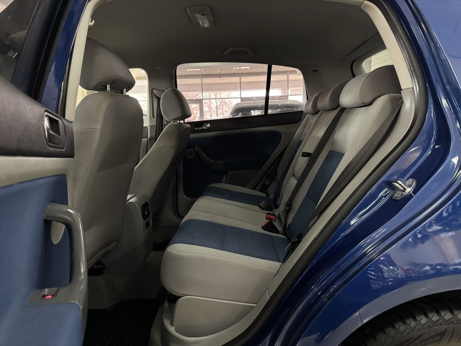 Volkswagen Golf V Plus 1.6і 16V 6МКПП 2005 р.в. (115 к.с.)