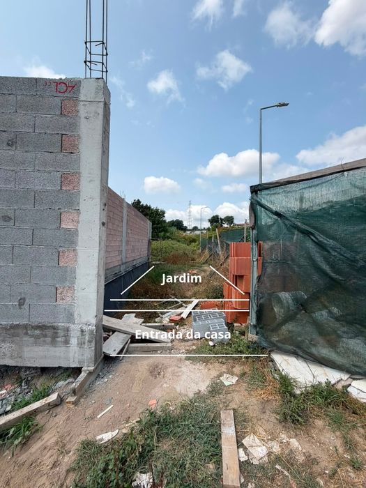 Moradia em condomínio privado junto ao rio Cavado