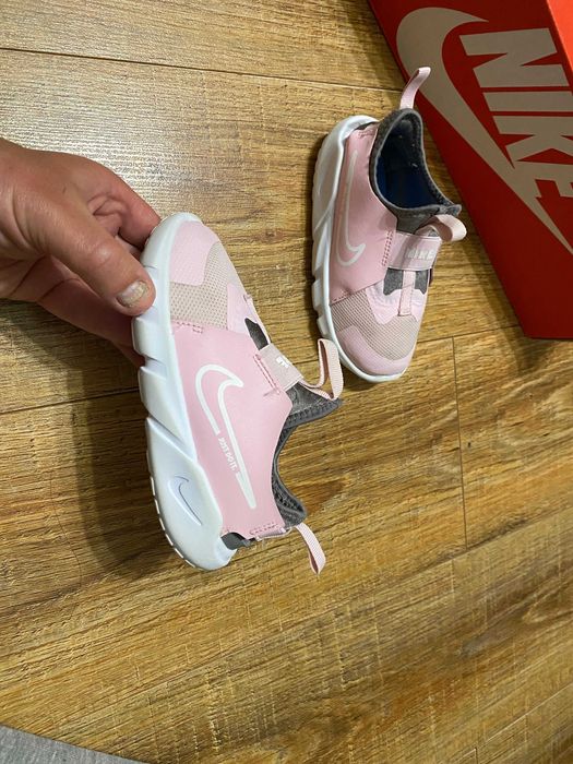 Кросівки дитячі на дівчинку кроссовки детские Nike оригинал р.26