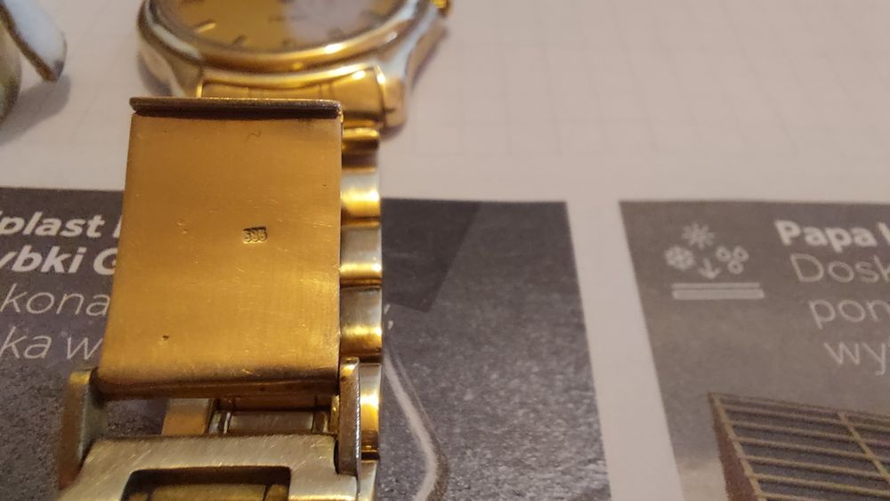 Złoty klasyczny zegarek Tissot