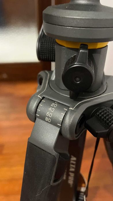 Tripé de alumínio Vanguard Alta Pro 2 + Vanguard pistola 263AGH NOVO