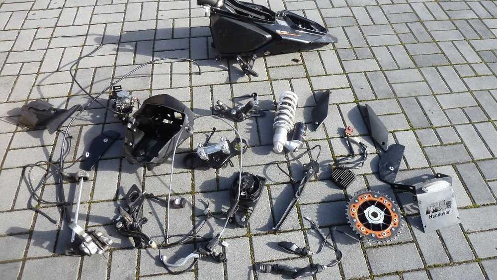 Запчастини KTM Duke, SX, EXC, Adventure, 1190, LC4, 640, 690, 1290, RC