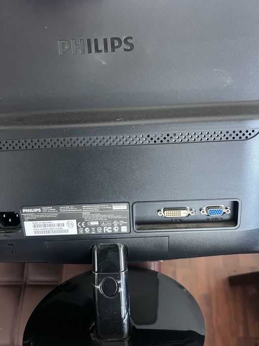 Монітор Philips 19 19v3l