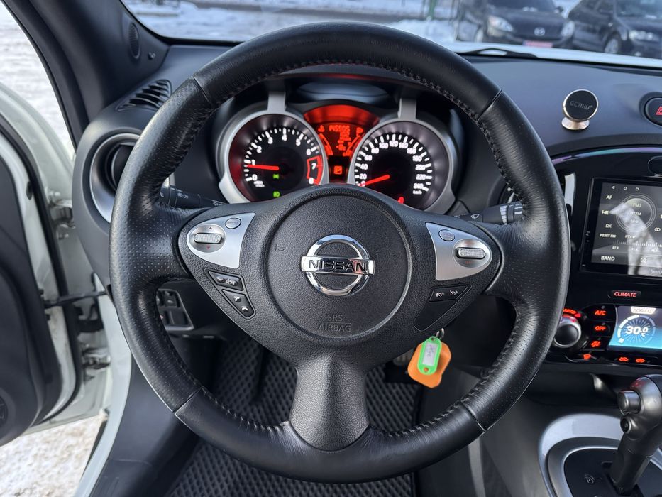 Продам офіційний Nissan Juke автомат