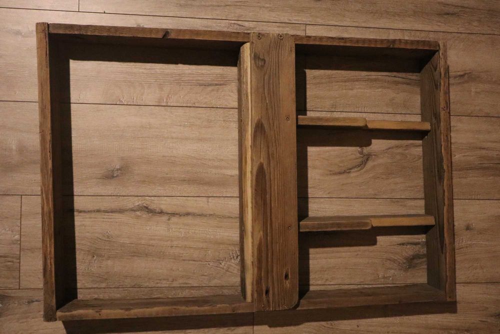 Szafka wisząca drewniana