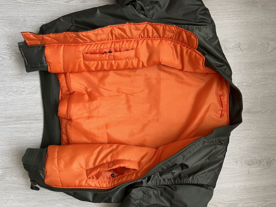 Куртка бомбер Mil-Tec MA1, розмір М.