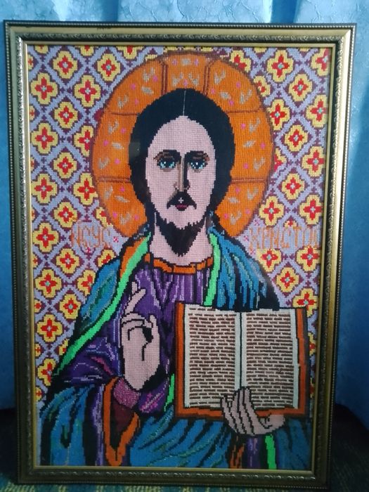 Ікони ручної роботи.
